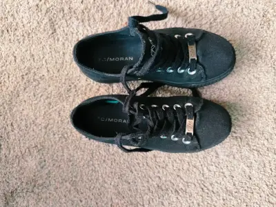 Zapatillas negras de plataforma C/MORAN talla 36 - miniatura 1