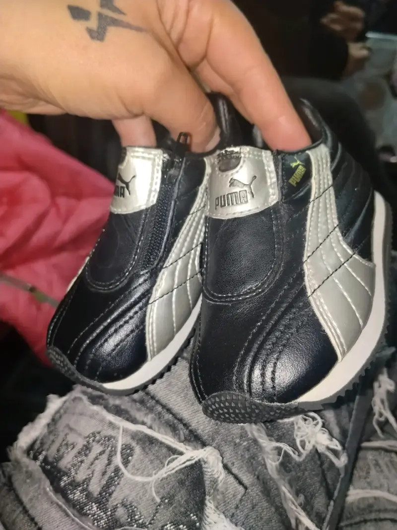 Zapatillas deportivas negras para bebé Puma - 4