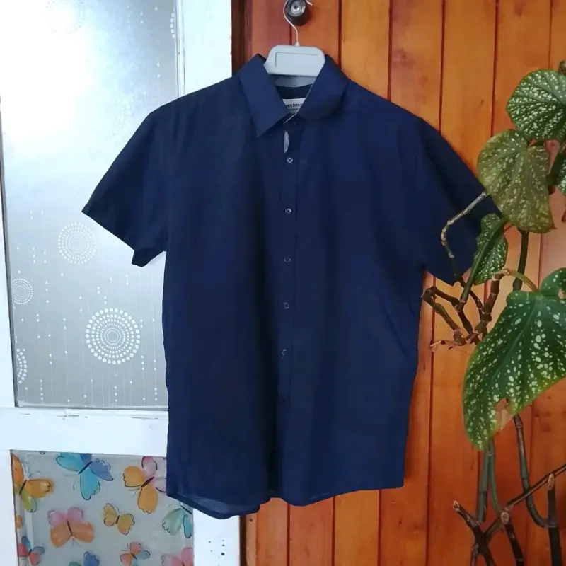 Camisa de Hombre Azul con Estampado - 2