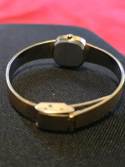 Reloj Casio de Pulsera Dorado para Mujer - miniatura 3