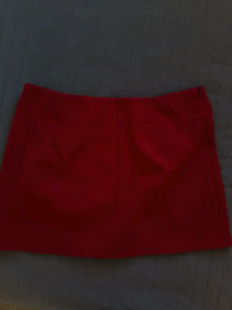Conjunto de falda y chaleco rojo para mujer - 2