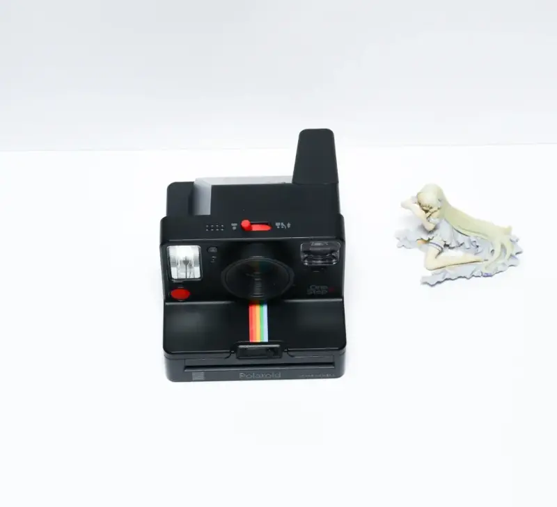 camara instantanea POLAROID OneStep+ Black 9010 - 1
