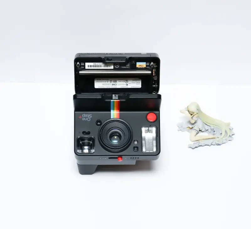 camara instantanea POLAROID OneStep+ Black 9010 - 2