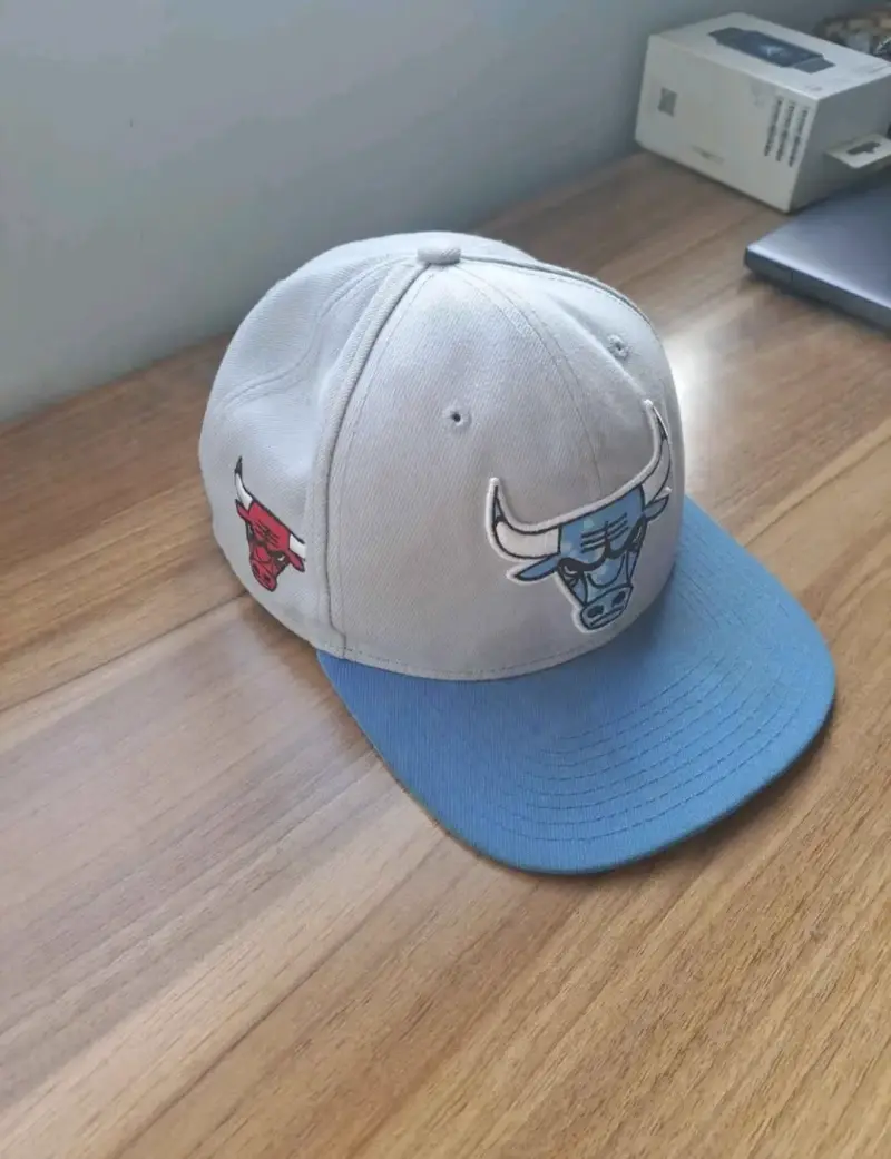 Gorra NBA Chicago Bulls gris y azul - 1