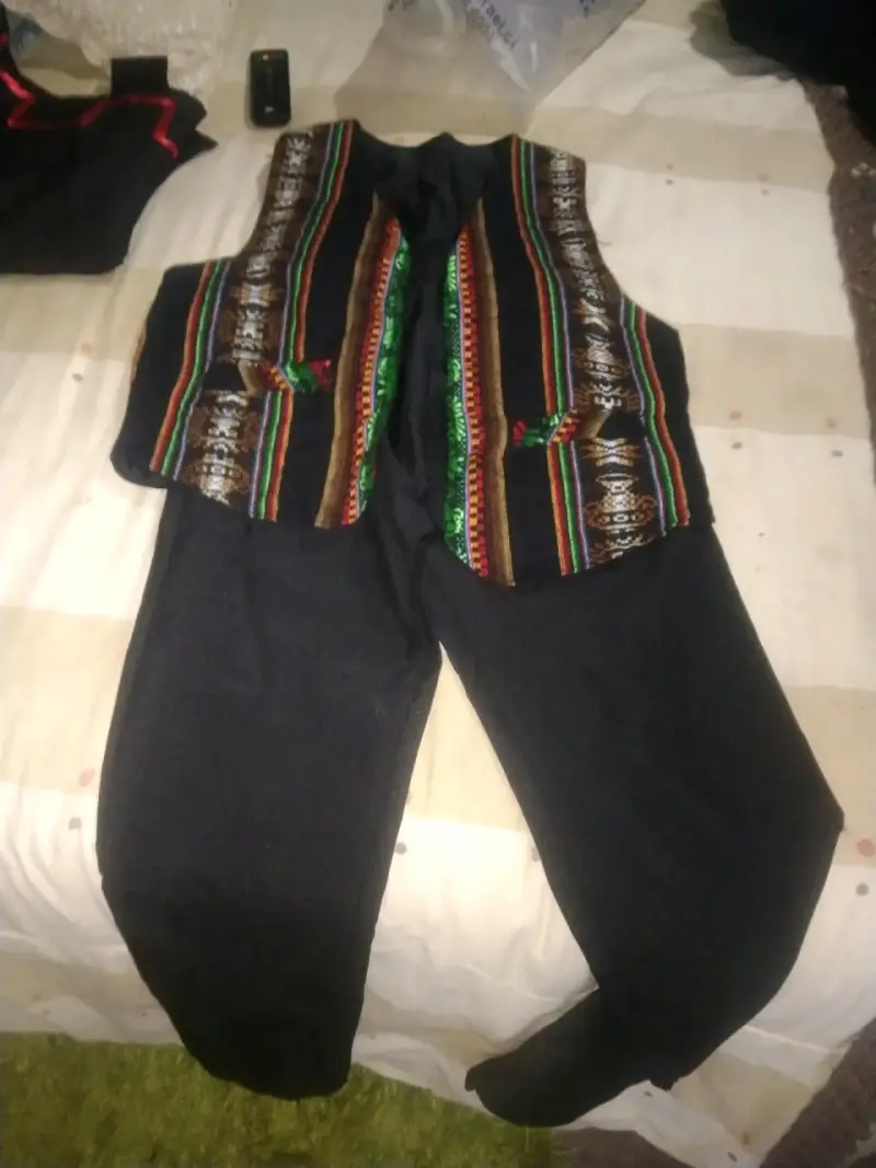 Poncho y gorro de lana con diseño chileno - 4