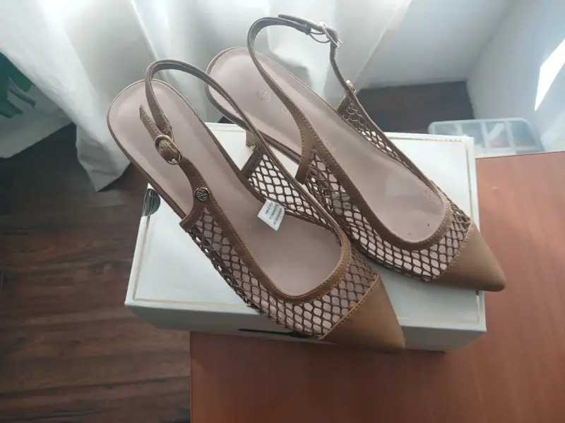 Zapatos de tacón de malla beige Cecilia Bolocco - 2