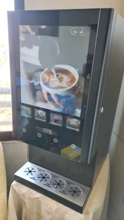 Máquina de café automática MAGA multifunción - miniatura 3