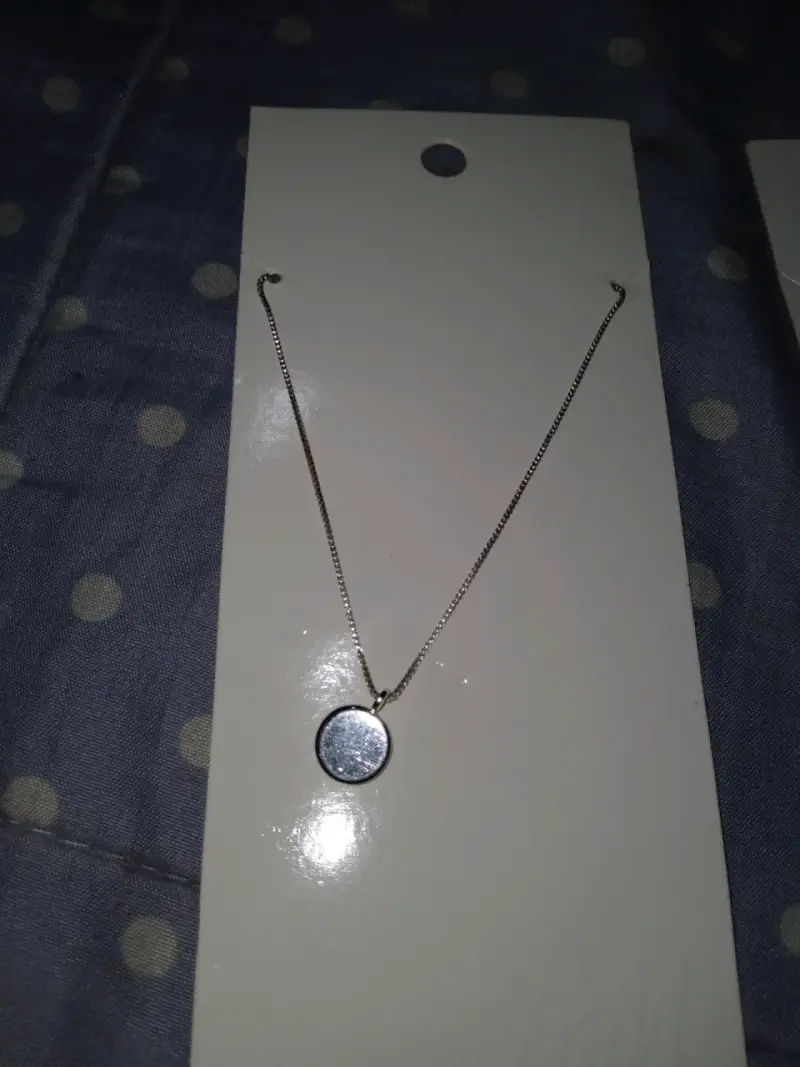 Collar con colgante redondo plateado - 3
