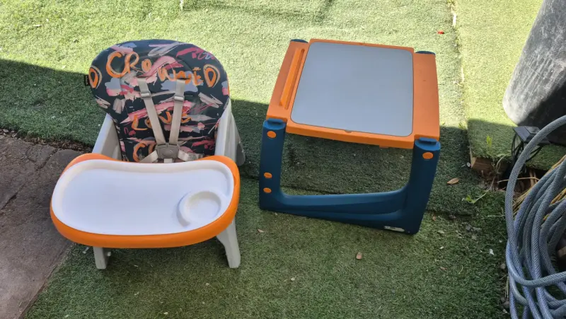 Silla de Comer para Bebé Infanti con Diseño Colorido - 2