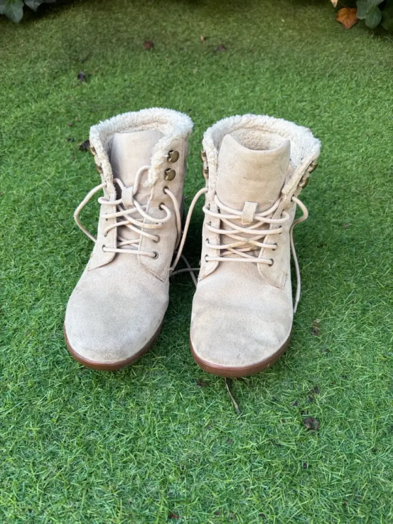 Botas de gamuza beige Hush Puppies - 1