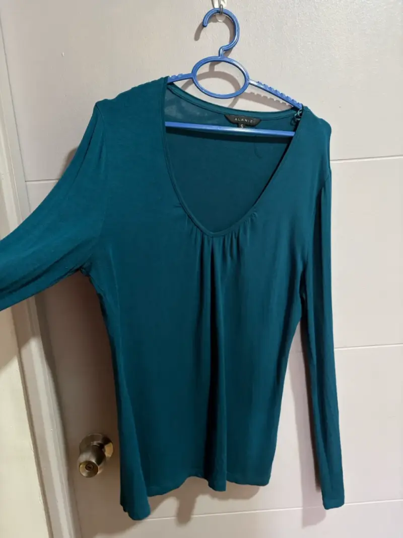 Polera manga larga verde Alaniz talla S - 2
