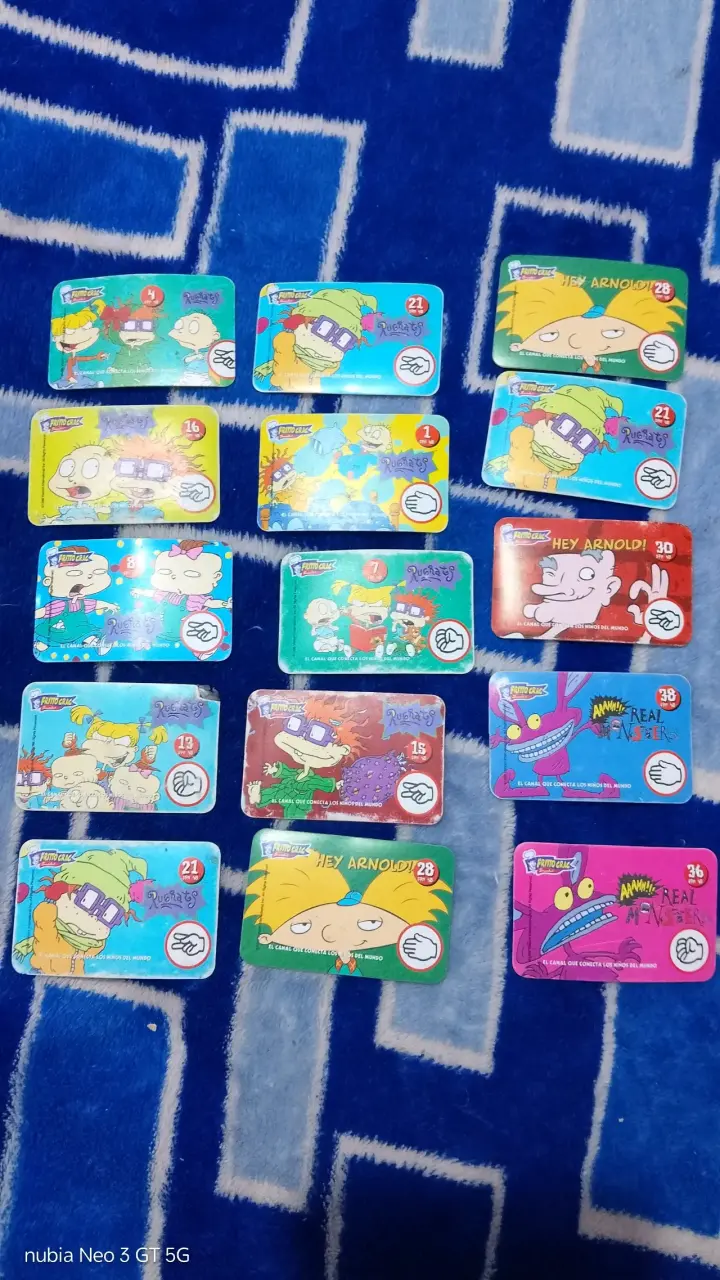 Tarjetas coleccionables de personajes animados - 2