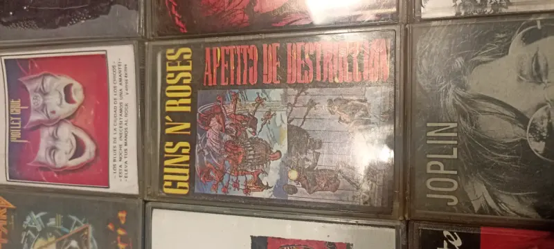 Colección de Cassettes (34!) de Rock Clásico - 2