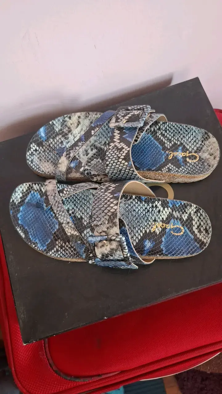 Sandalias de Cuero con Estampado de Serpiente - 2