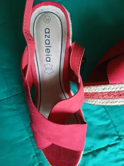 Sandalias de cuero rojas Azaleia talla 36 - miniatura 1