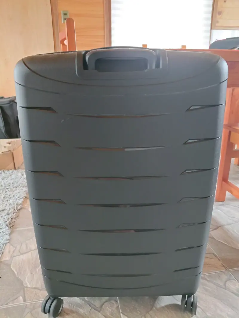 Maleta grande rígida negra con ruedas - 2
