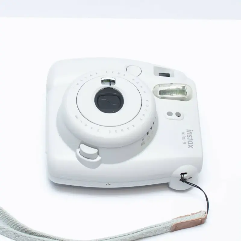 Cámara instantánea Fujifilm Instax Mini 9 blanca - 6