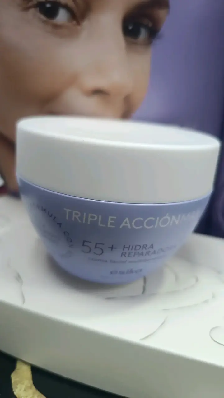 Crema facial triple acción 55+ Hidra Reparadora