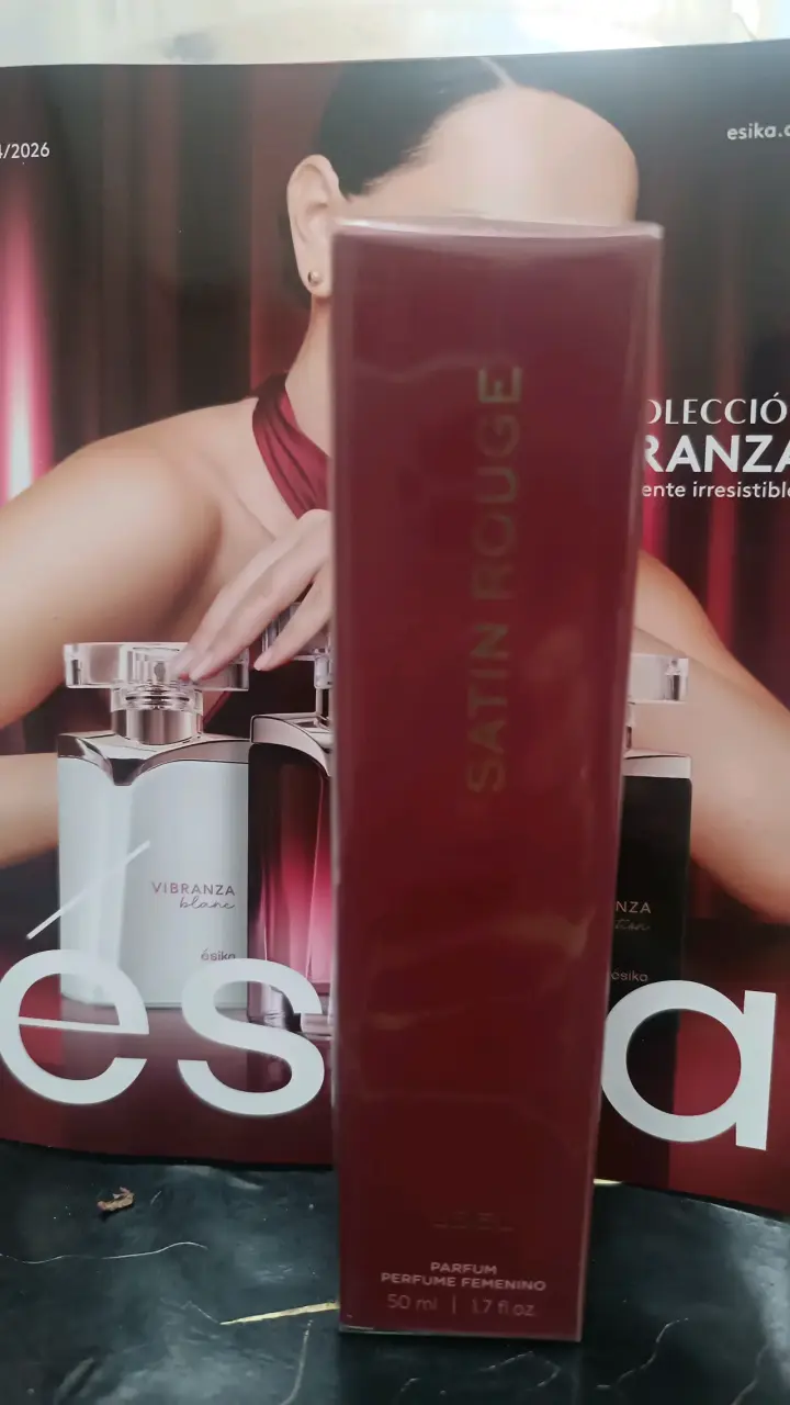 Perfume femenino Satin Rouge 50 ml