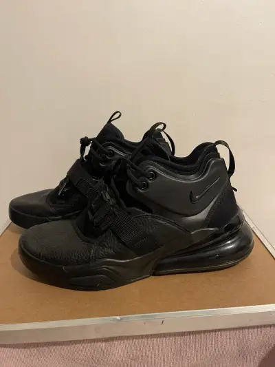 Nike Air Force 270 originales en color TripleBlack - miniatura 2