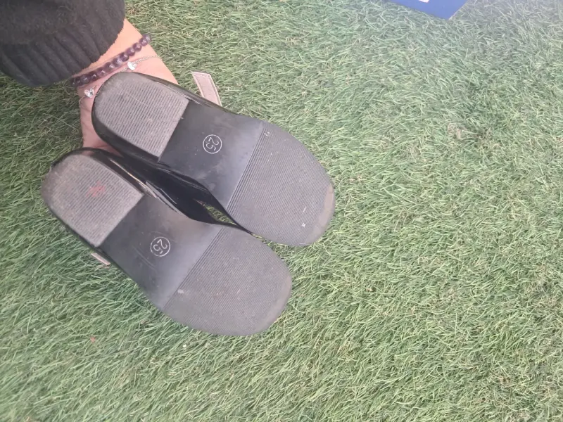 Zapatos de charol para niña negros - 3