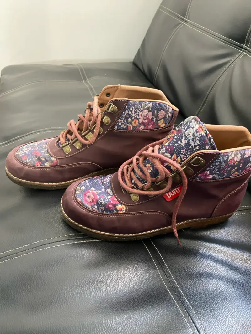 Botines de cuero florales para mujer marca Puro - 1
