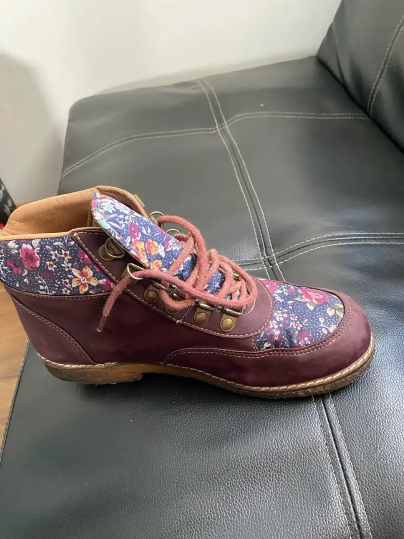 Botines de cuero florales para mujer marca Puro - 3