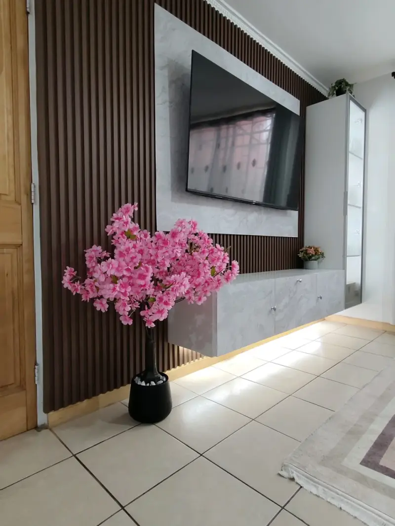 Árbol decorativo de flores rosas - 2