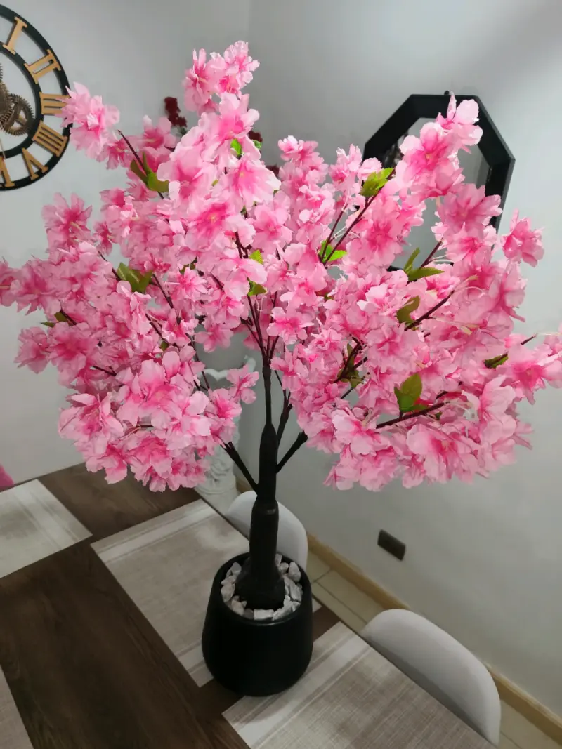 Árbol decorativo de flores rosas - 3