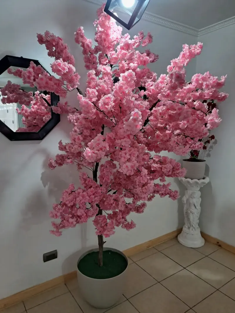 Árbol decorativo de flores rosas - 3