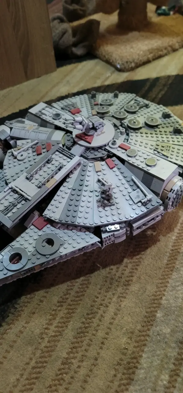 Set de construcción Halcón Milenario origi al - 2