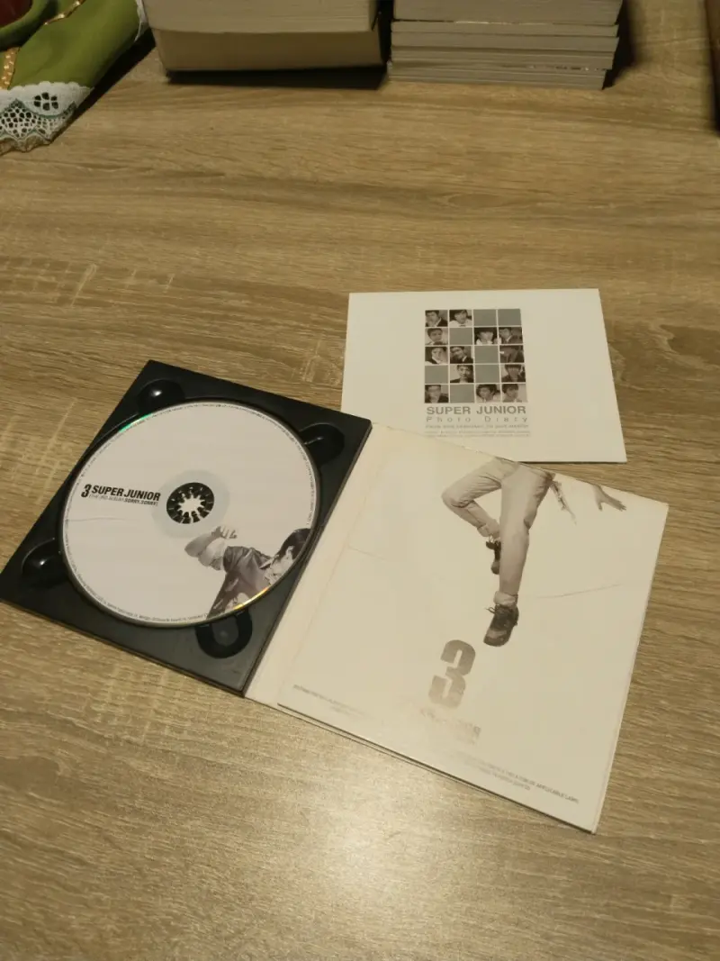 CD Super Junior 3 con Photobook