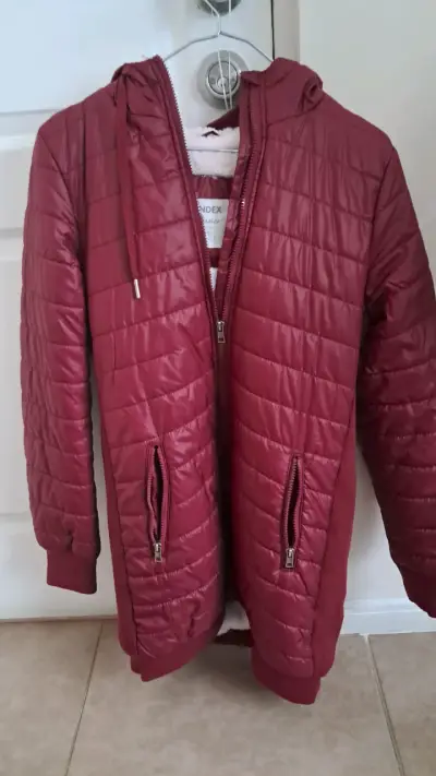 Chaqueta acolchada burdeos con capucha Index Basics - miniatura 2
