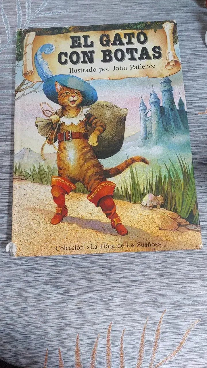 Libro El Gato co Botas ilustrado por John Patience - 1