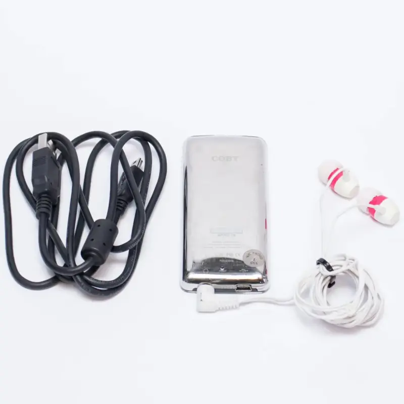 Reproductor MP3 Coby con Audífonos y Cable USB - 2