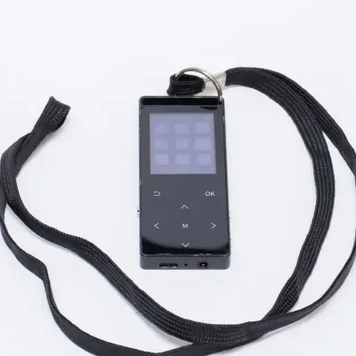 Reproductor MP3 Portátil con Pantalla y Correa - miniatura 1