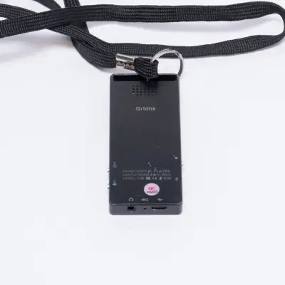 Reproductor MP3 Portátil con Pantalla y Correa - miniatura 2