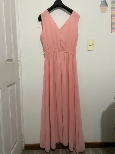 Vestido largo de encaje rosa elegante - miniatura 2