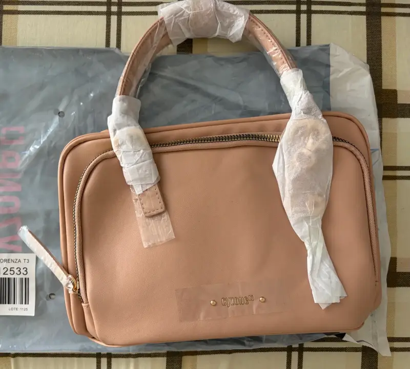 Bolso de mano Cyzone color beige nuevo