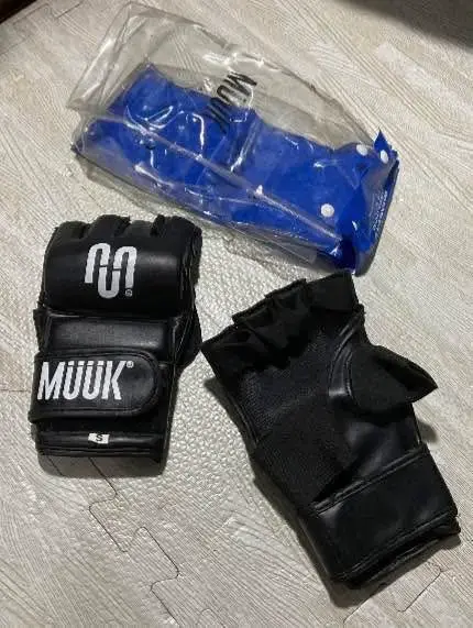 Set de Boxeo con Saco Okami y Guantes Everlast - 4