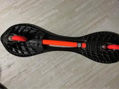 Patineta estilo RipStick - miniatura 2