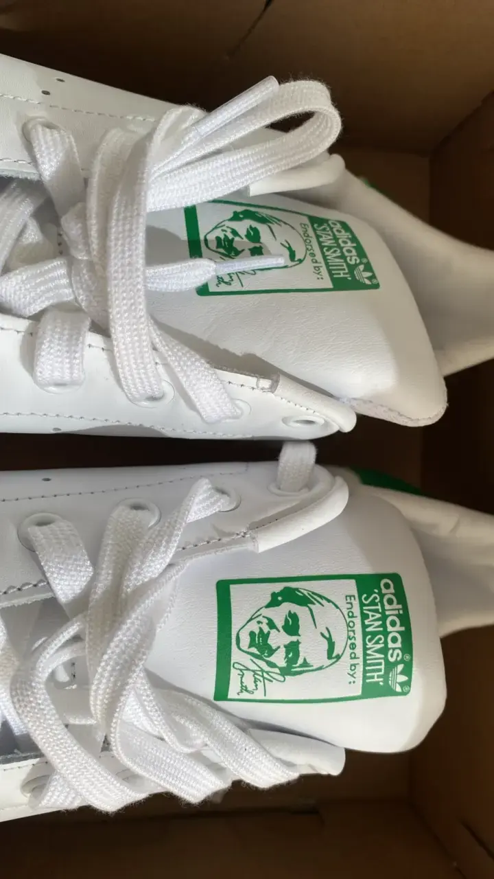 Zapatillas blancas Adidas Stan Smith clásicas - 2