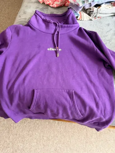 Polerón morado Ellesse con capucha - miniatura 1