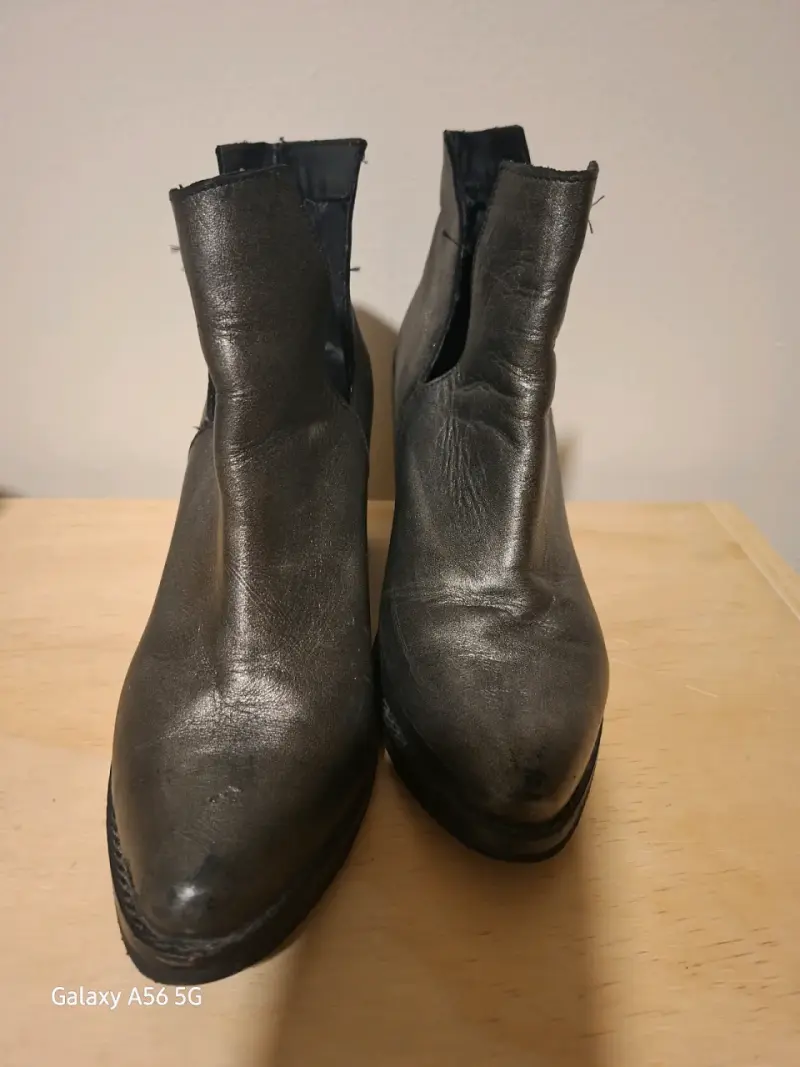 Botines de cuero gris con tacón alto - 2