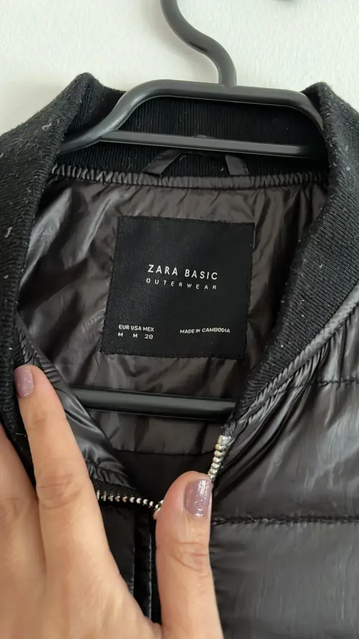 Abrigo mujer acolchado negro Zara - 2