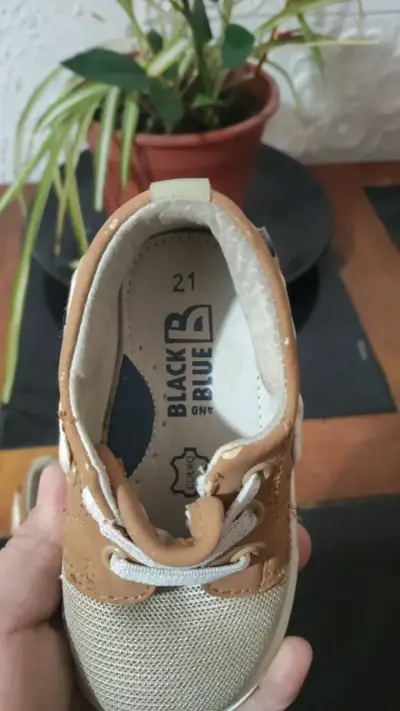 Zapatillas para niños color beige talla 21 - miniatura 3
