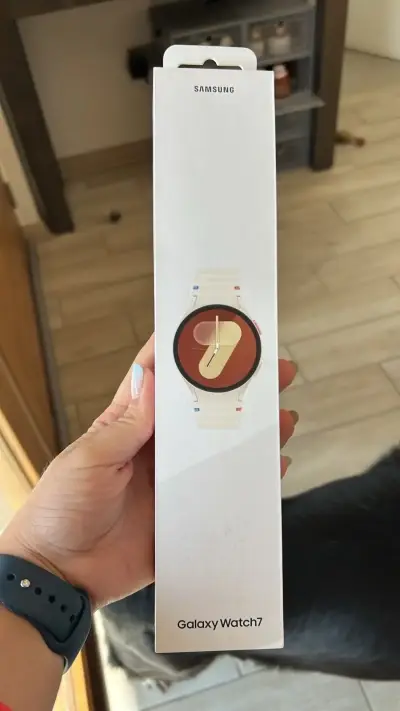 Samsung Galaxy Watch7 40mm Beige (sellado) - miniatura 1