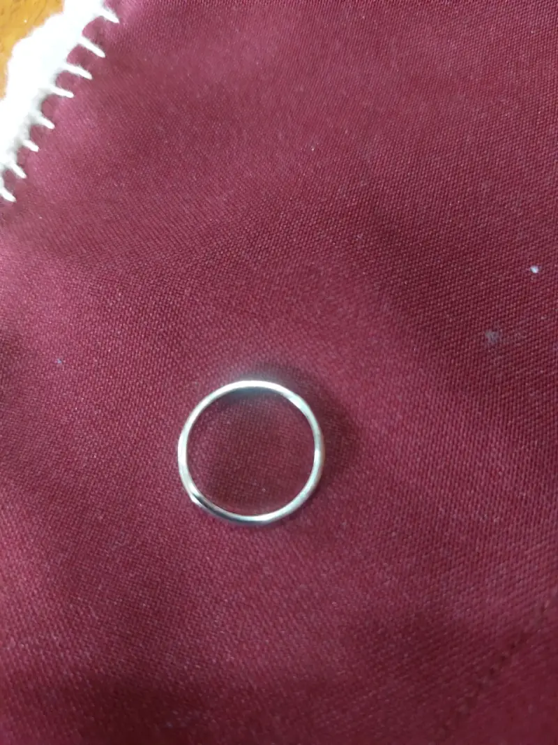 Anillo de plata sencillo para mujer