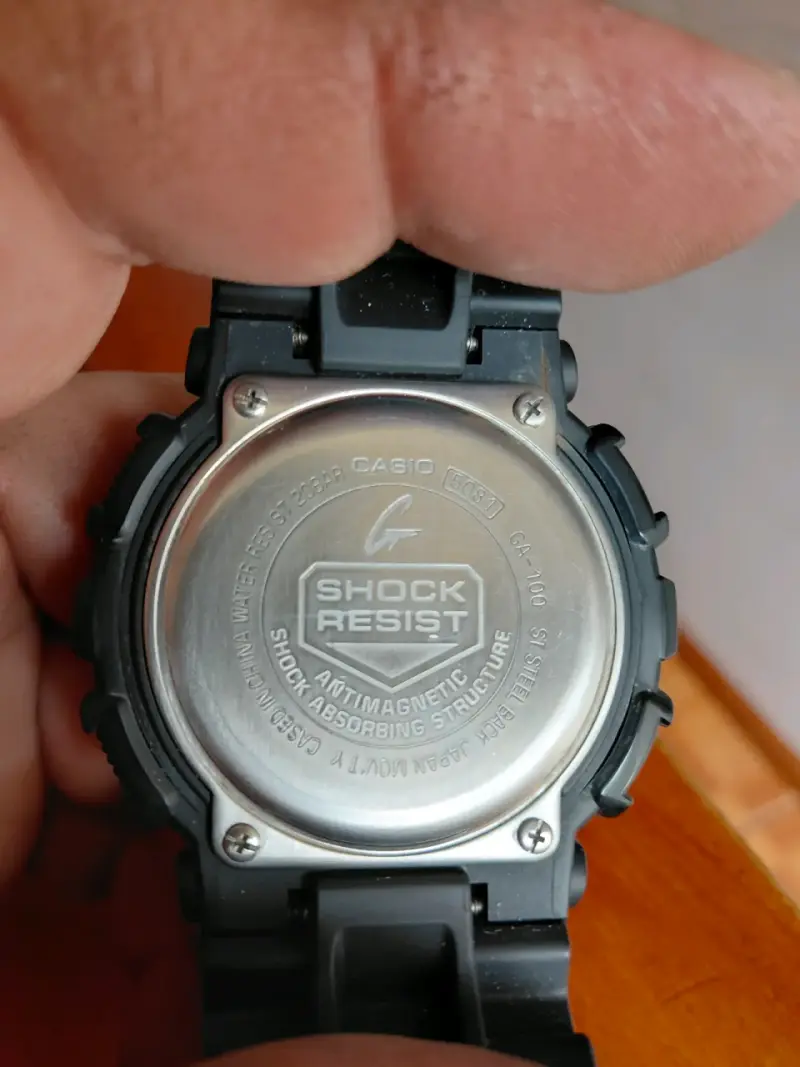 Reloj Casio G-Shock A-100 resiste agua y golpes - 2