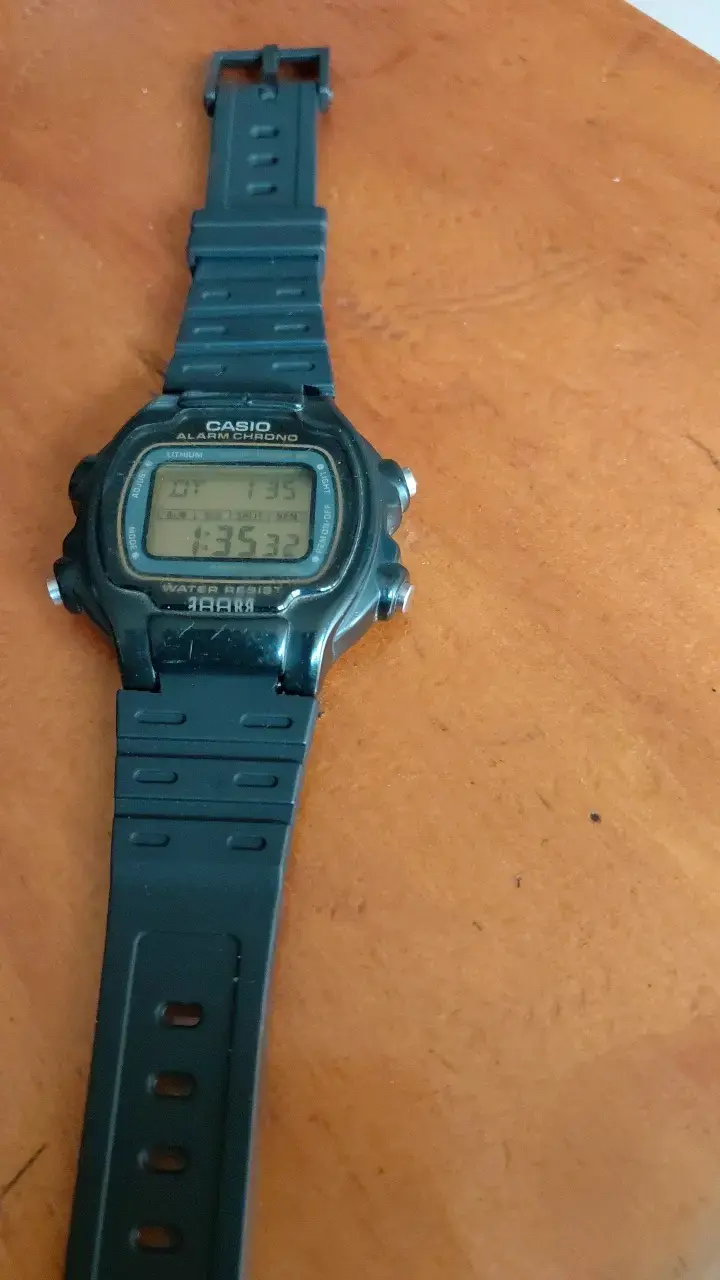 Reloj Casio Digital Resistente al Agua w-725 - 2
